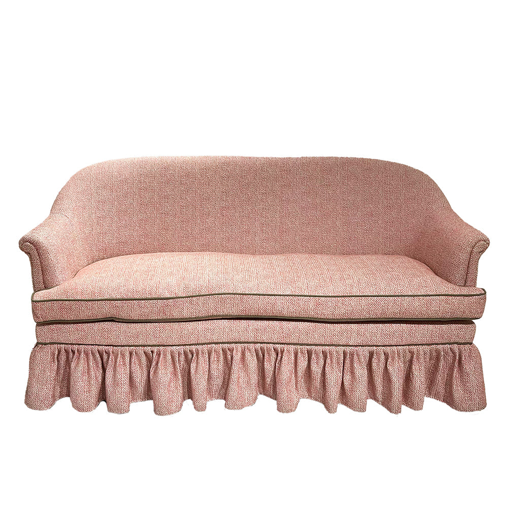 Nina Campbell Jessie Sofa in Lavani Pink Fabric against a white background