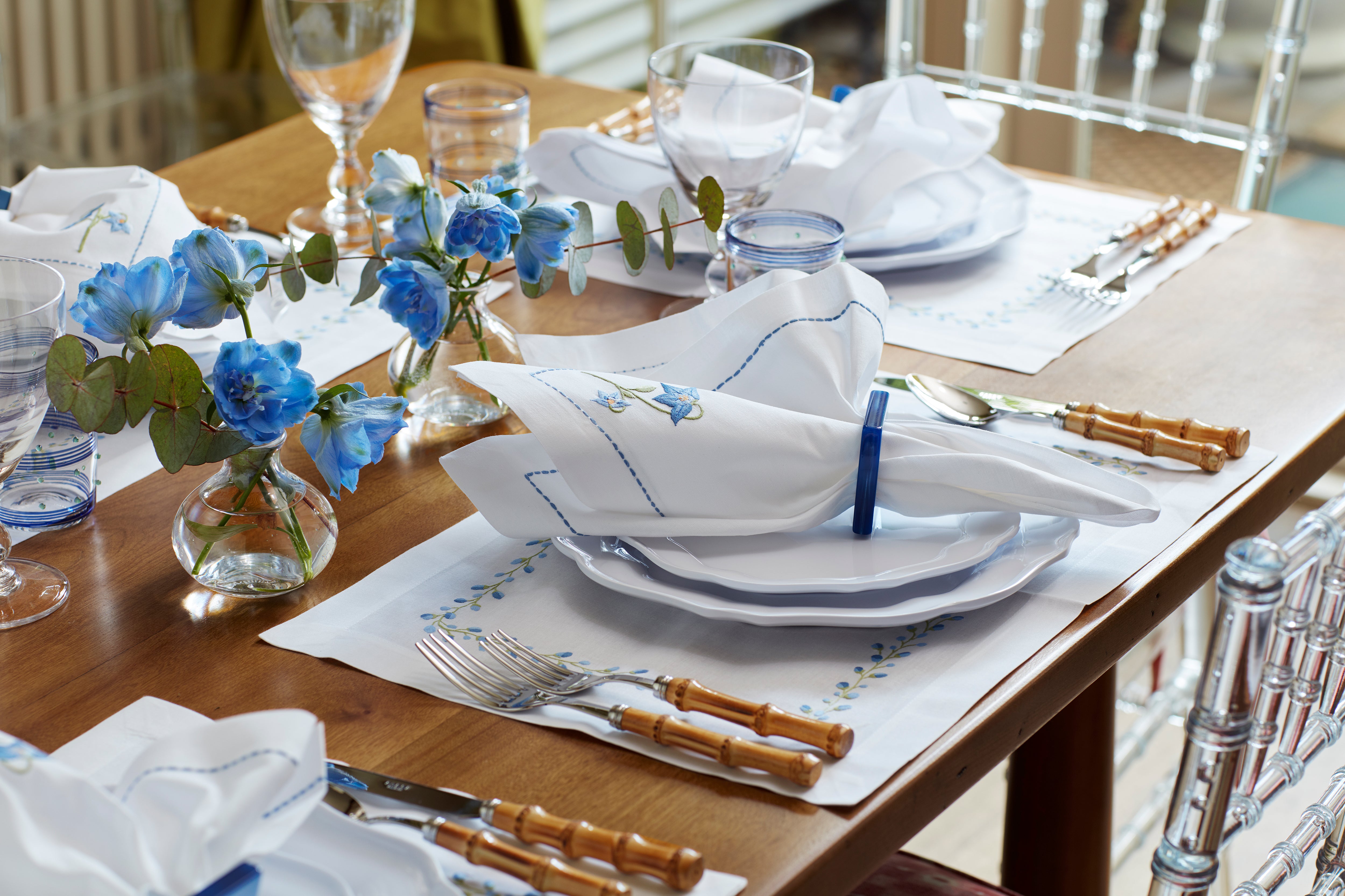 Nina Campbell Blue Flower Napkin in table setting