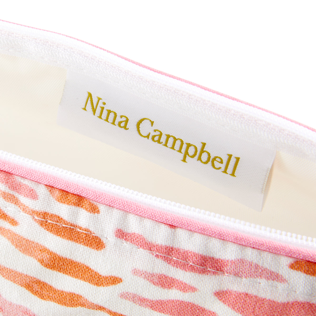 Nina Campbell Brush Bag Arles Pink close up