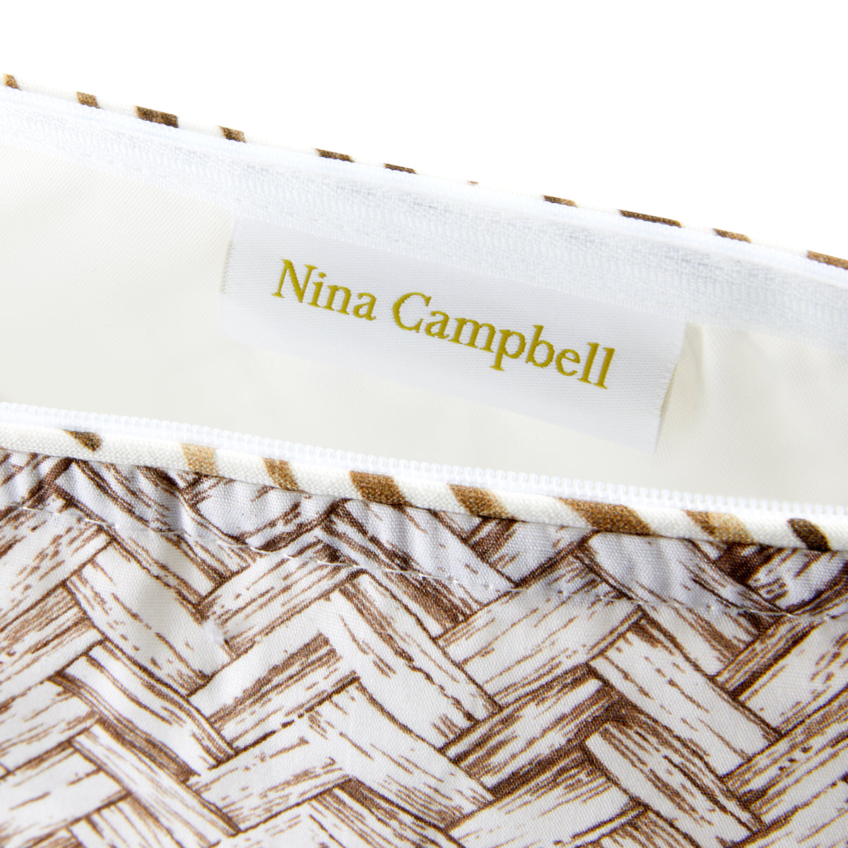 Nina Campbell Wash Bag Basketweave Chocolate close up
