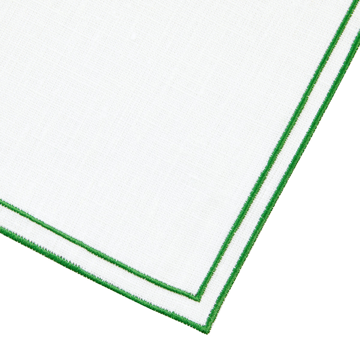 Nina Campbell Napkin White/Artichoke close up