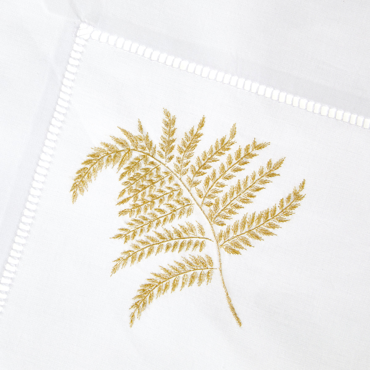 Nina Campbell Napkin Fern Gold close up design