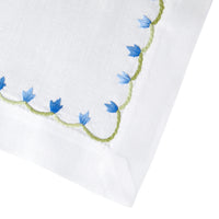 Nina Campbell Marguerite Napkin Blue close up