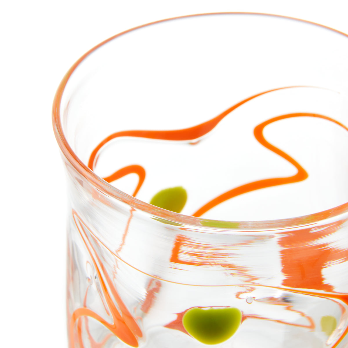 Nina Campbell Wackie Dot Glass Orange close up rim