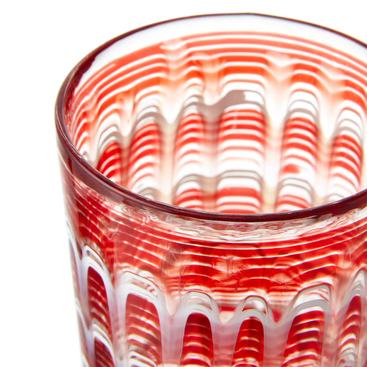 Nina Campbell Small Tumbler Red/White Ripples against a white background close up rim