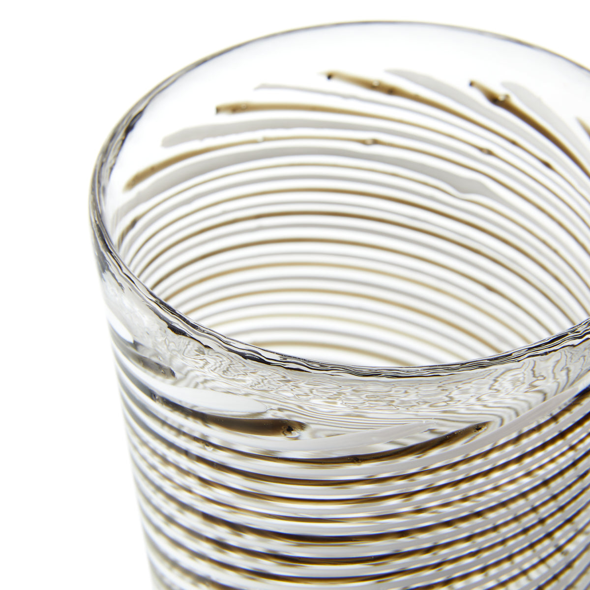 Nina Campbell Large Tumbler Bone/White against a white background closeup rim