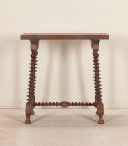 20TH CENTURY SPANISH SIDE TABLE