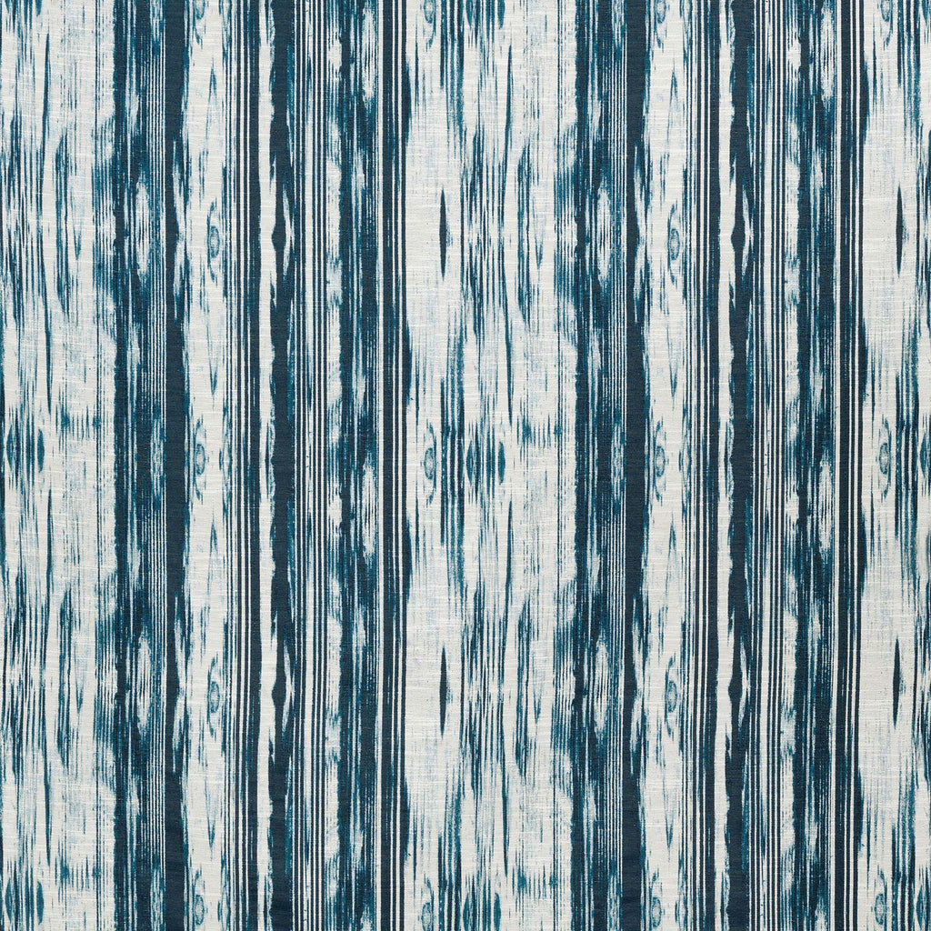 Nina Campbell Fabric Les Rêves Pampelonne Indigo NCF429603